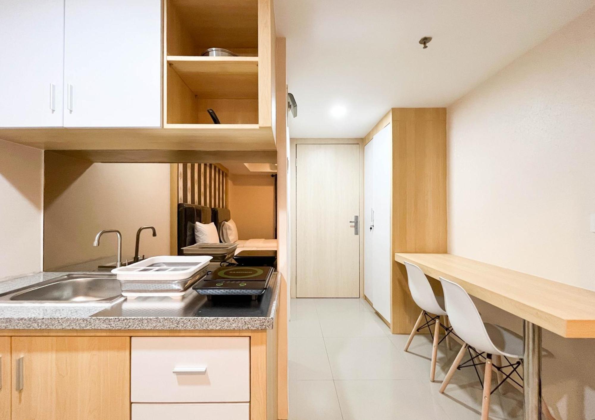 Comfortable And Tidy Studio De Prima Apartment By Travelio Medan Exterior photo